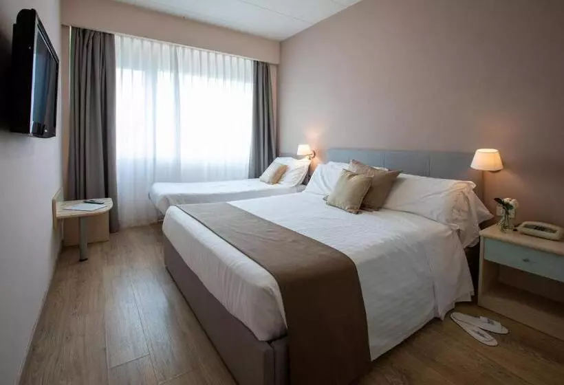 Hotel Palace Del Conero