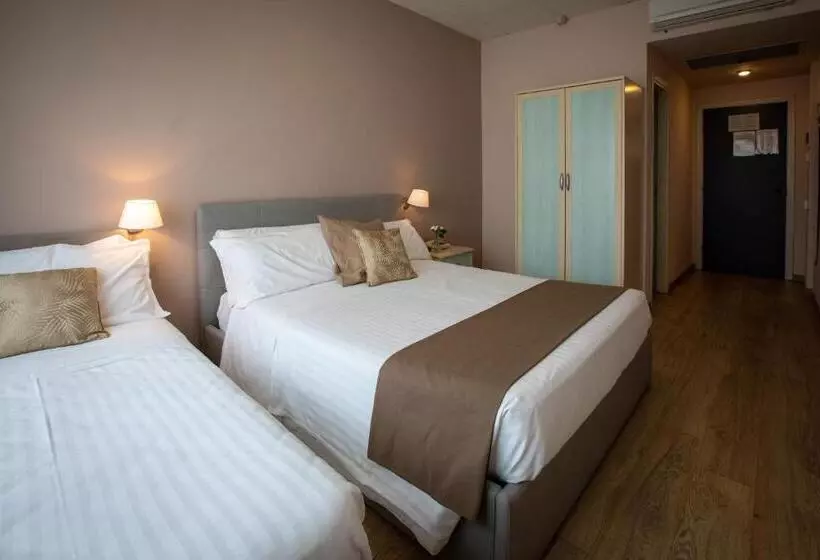 Hotel Palace Del Conero