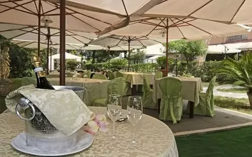 ホテル Park Cinquale