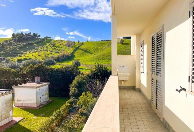 בית מלון כפרי Homiday   Residence K2