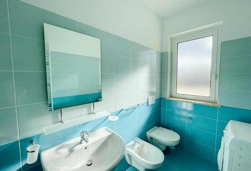 בית מלון כפרי Homiday   Residence K2