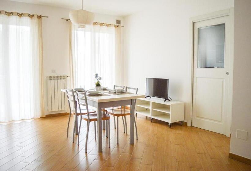 בית מלון כפרי Homiday   Residence K2