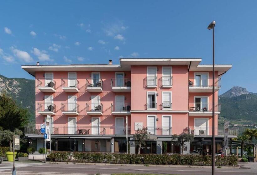 בית מלון כפרי Rudy