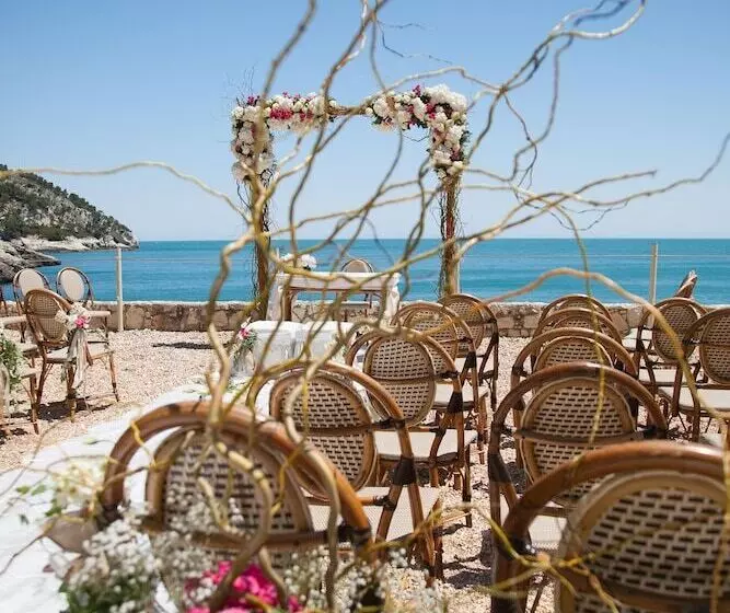 Pugnochiuso Resort Hotel Del Faro