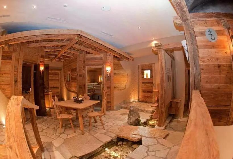 Alpenwellnesshotel St. Veit