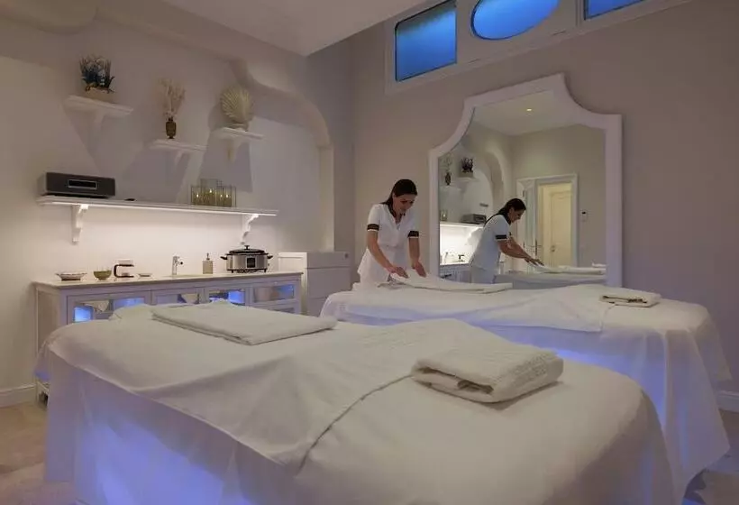 Grand Hotel De La Ville