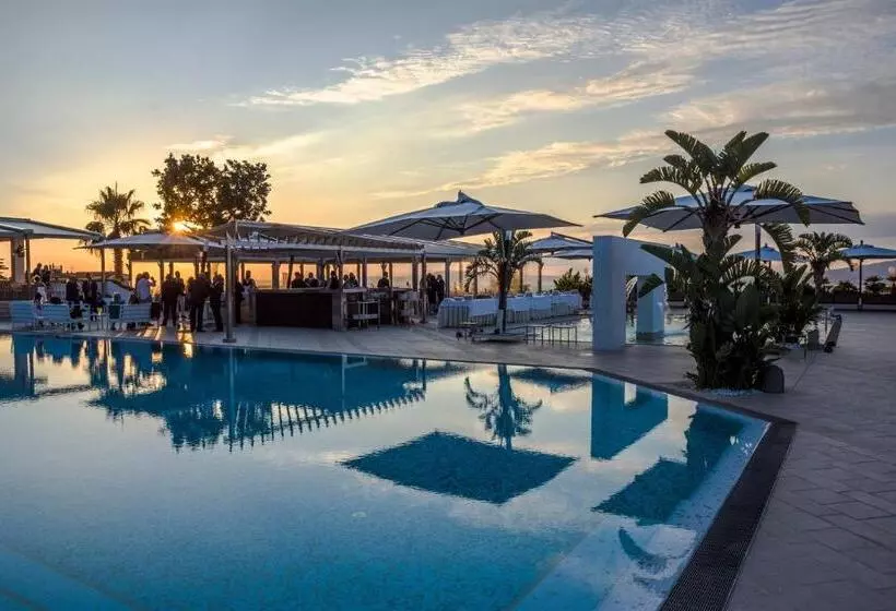 Grand Hotel Moon Valley