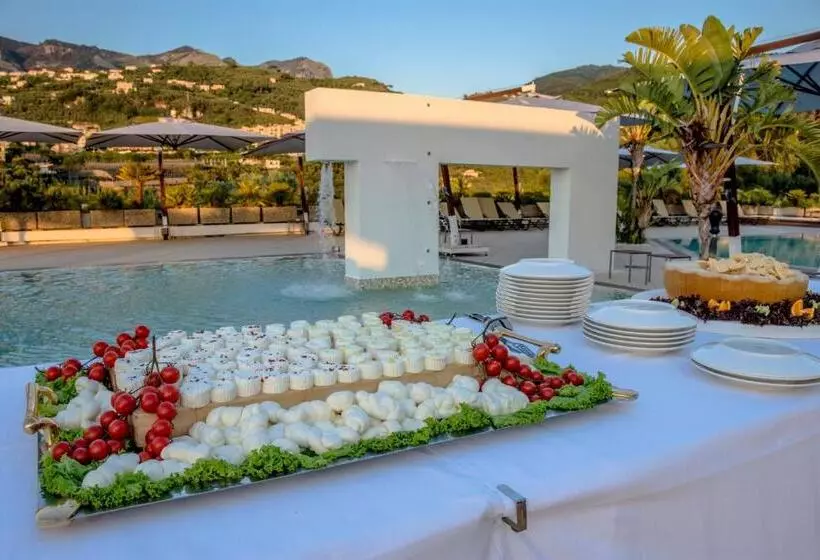 Grand Hotel Moon Valley