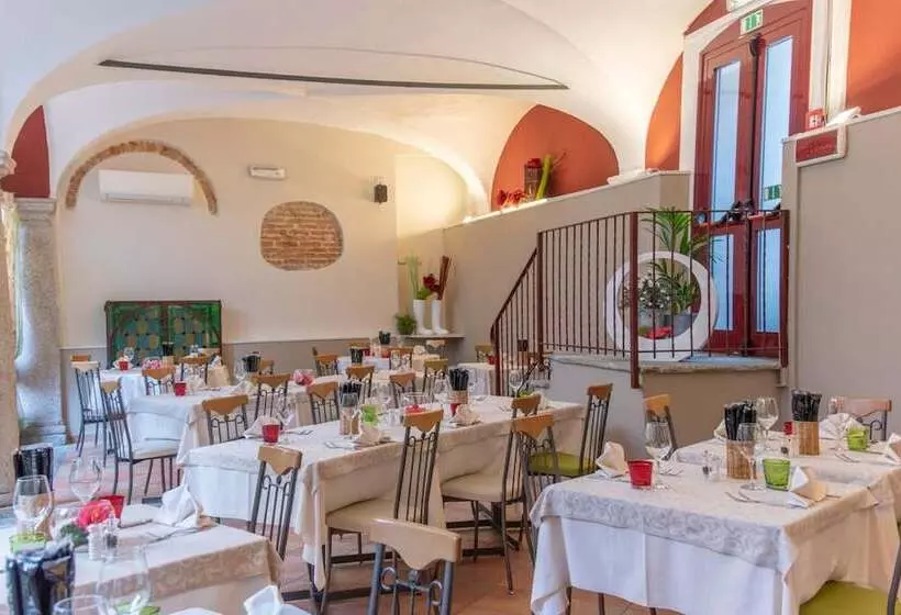 Otel Albergo Pesce D Oro