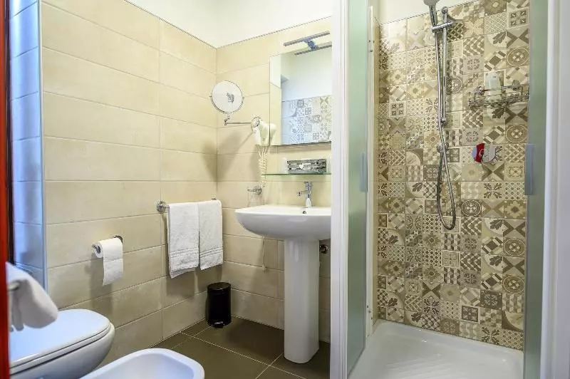 호텔 & Apartments  Perpoin