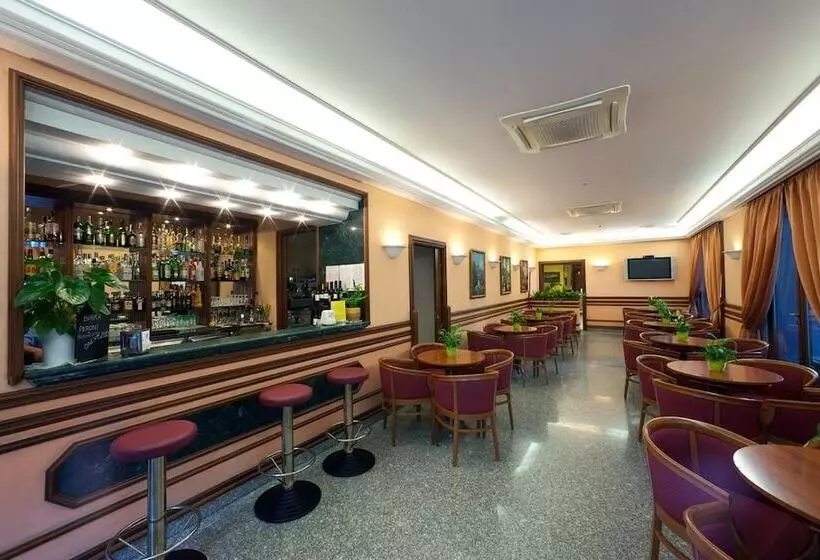 ホテル Ascot Sorrento