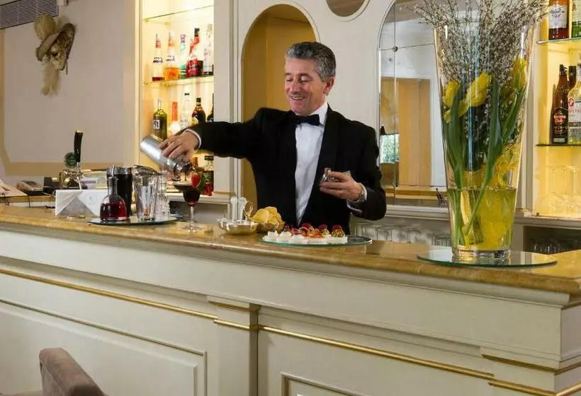 Hotel Carlton on The Grand Canal