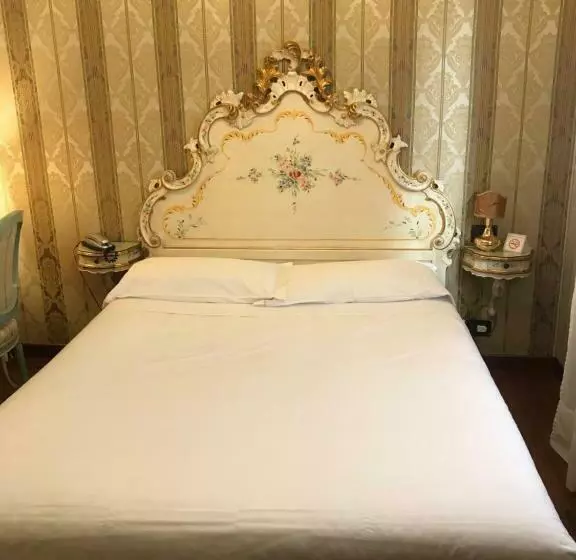 Hotel Carlton on The Grand Canal