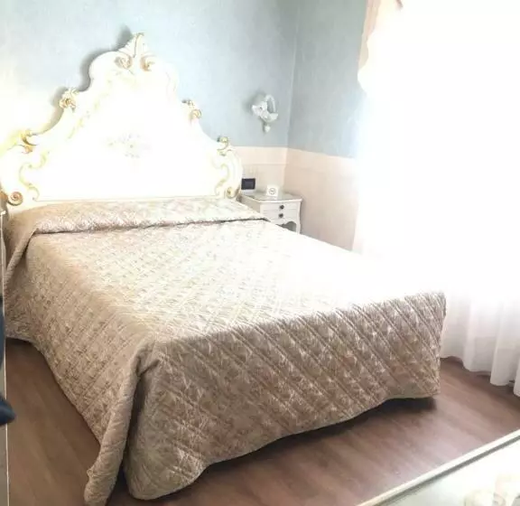 Hotel Carlton on The Grand Canal