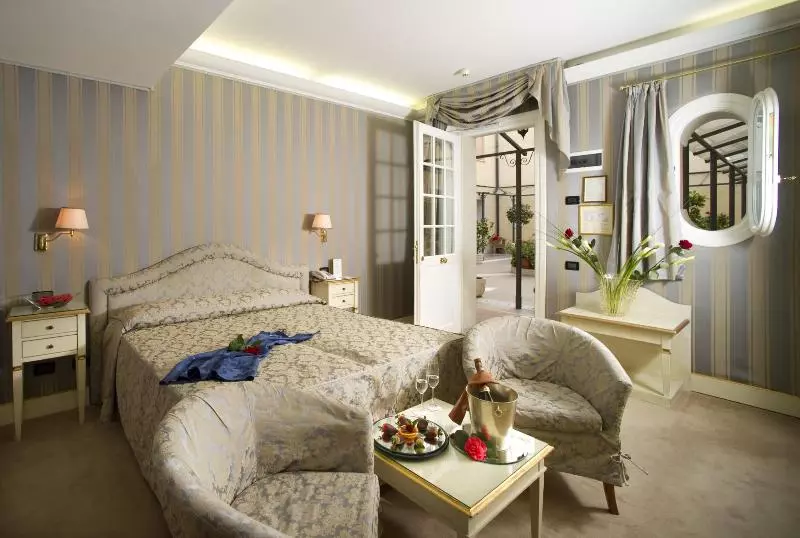 Hotel Carlton on The Grand Canal