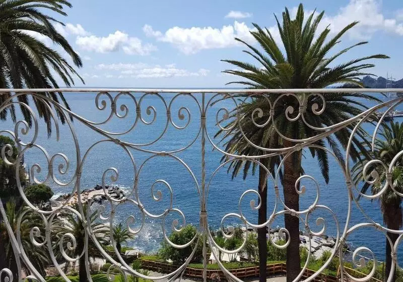 ホテル Continental