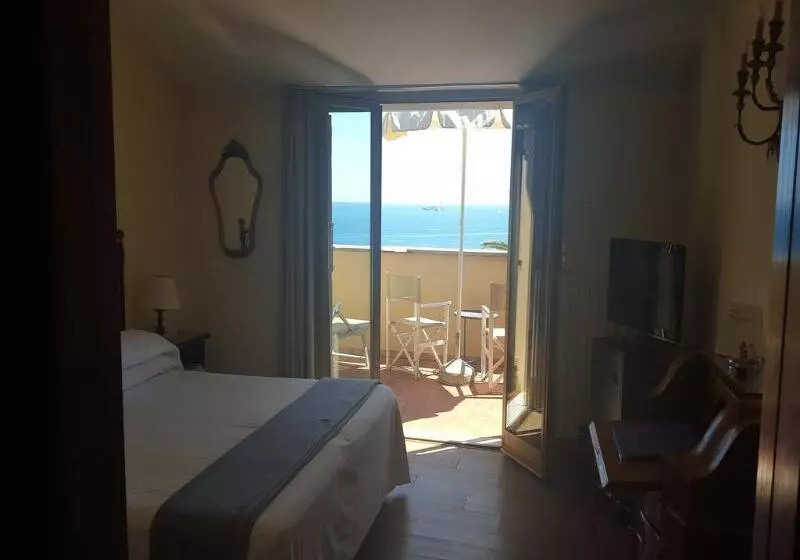 ホテル Continental