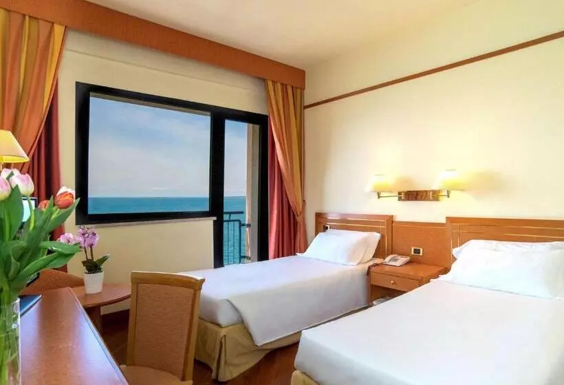 Hotel Delfino Taranto