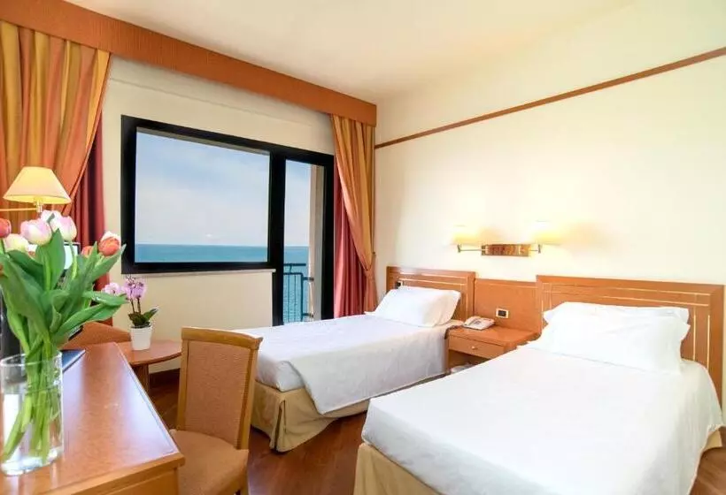 Hotel Delfino Taranto