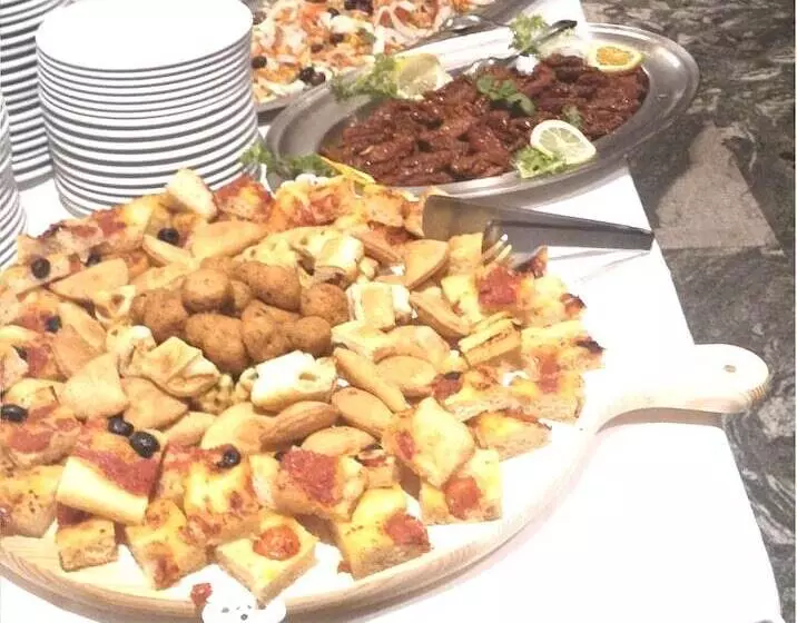 בית מלון כפרי Eden Beach Club