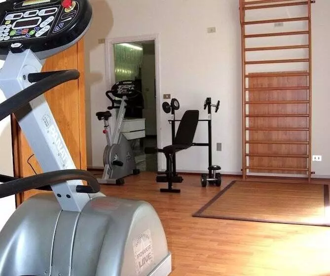 בית מלון כפרי Eden Beach Club