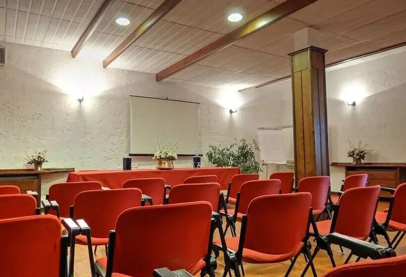 בית מלון כפרי El Rustego