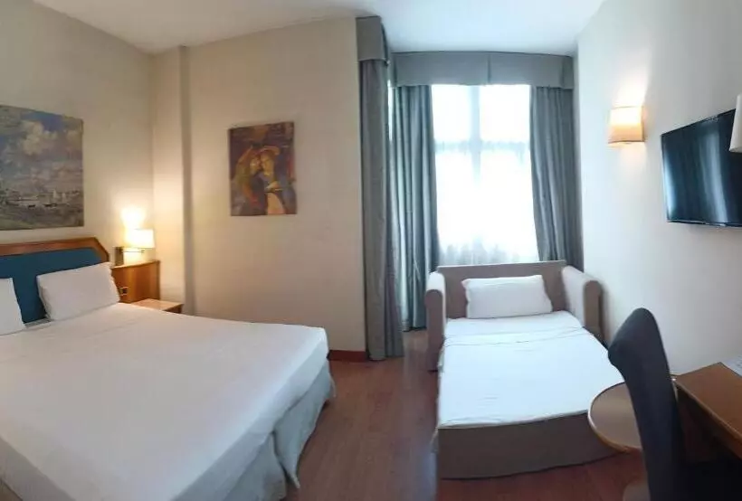 Ih Hotels Milano Eur   Trezzano Sul Naviglio