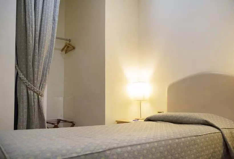Ih Hotels Milano Eur   Trezzano Sul Naviglio
