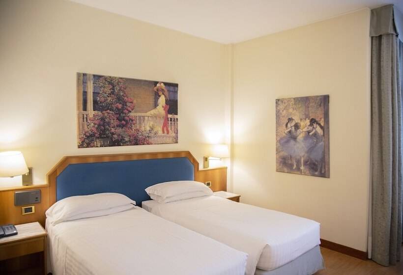 Ih Hotels Milano Eur   Trezzano Sul Naviglio