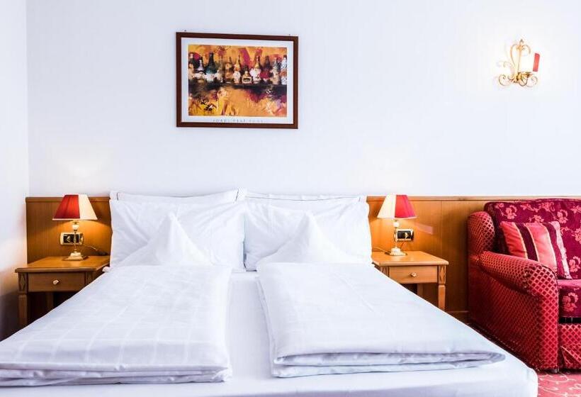 בית מלון כפרי Granbaita Dolomites