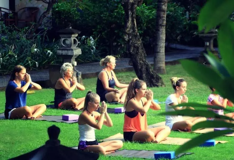 هتل Truntum Kuta Formerly Grand Inna Kuta