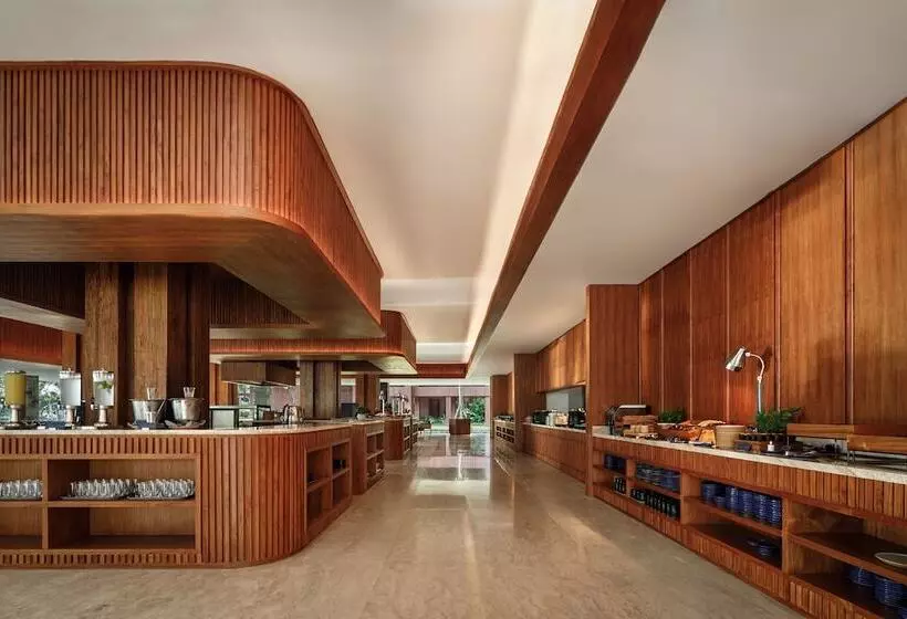 Отель Bali Beach