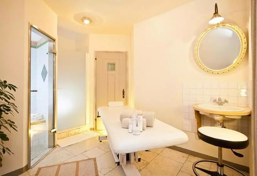 Mirabell Dolomites Hotel Luxury Ayurveda & Spa