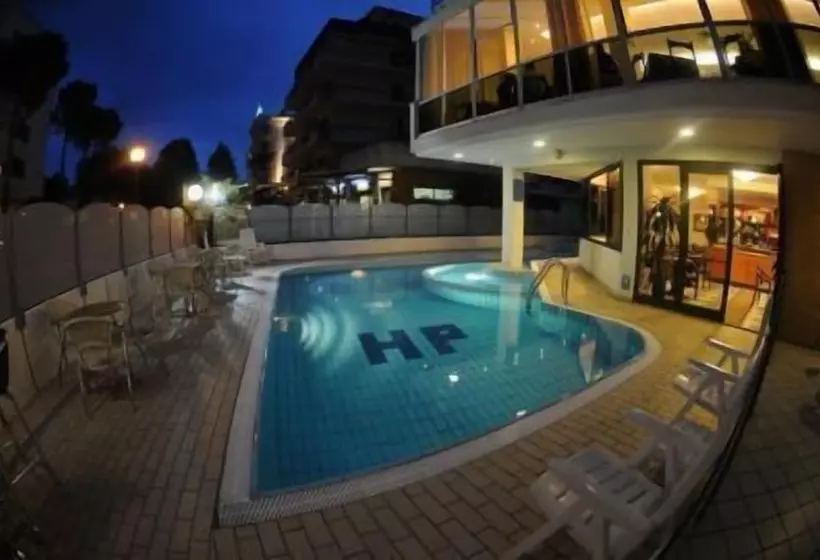 Отель President