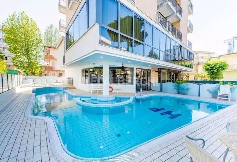 Отель President