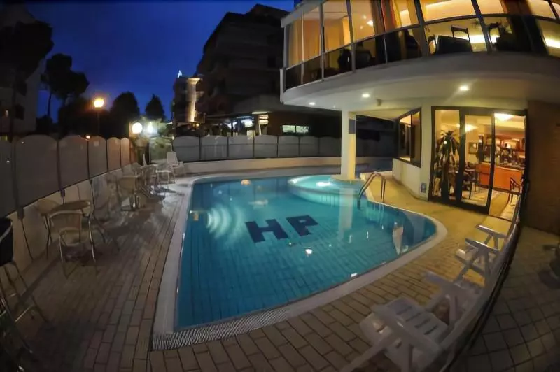 Отель President