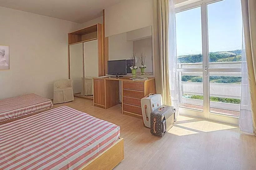 Отель President