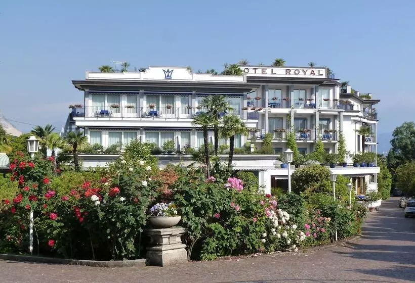 호텔 Royal