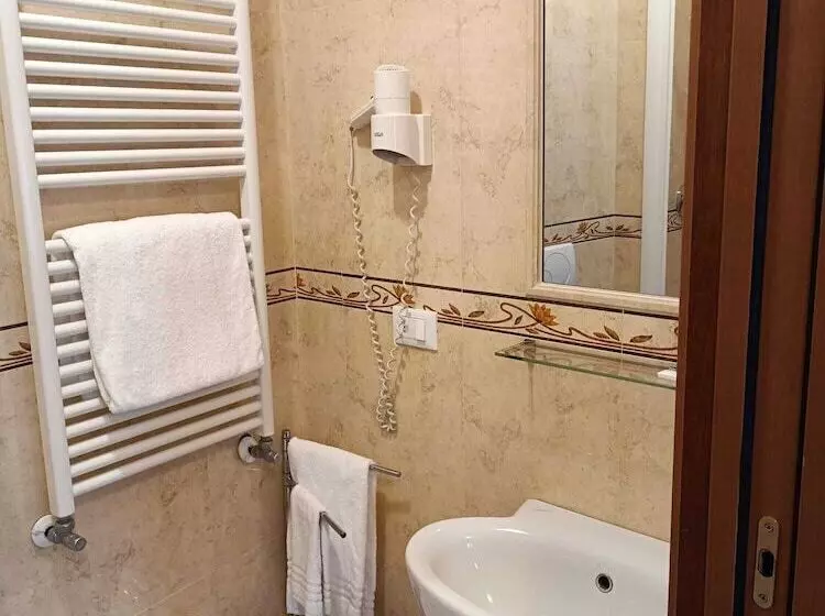 هتل Scandinavia   Relais