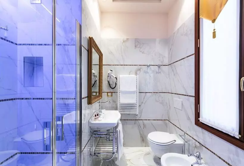 هتل Scandinavia   Relais