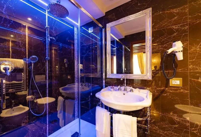 هتل Scandinavia   Relais