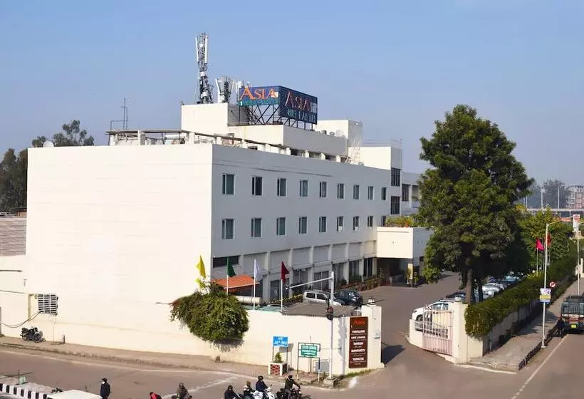 Hotel Asia One Earth