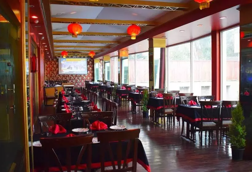 Hotel Asia One Earth