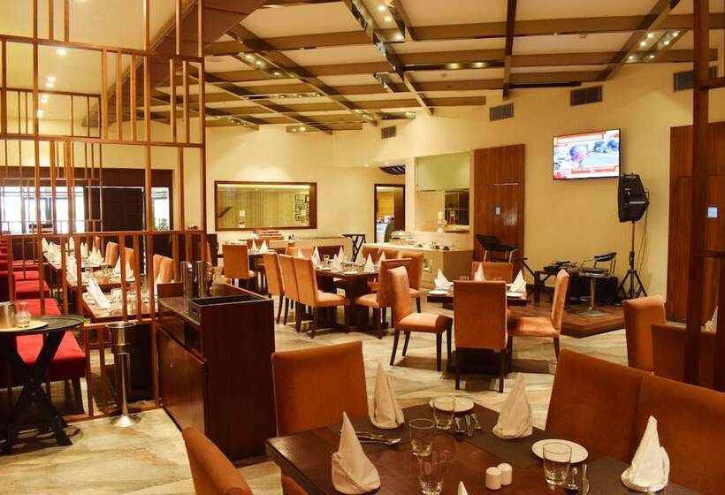 هتل Asia One Earth