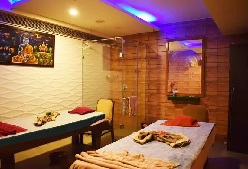 Hotel Asia One Earth