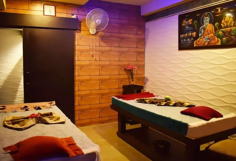 Hotel Asia One Earth