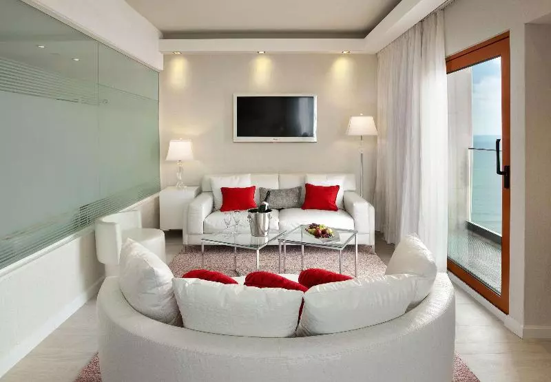 Carlton Tel Aviv Hotel – Luxury On The Beach