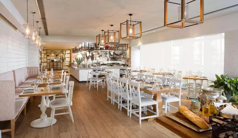 Carlton Tel Aviv Hotel – Luxury On The Beach