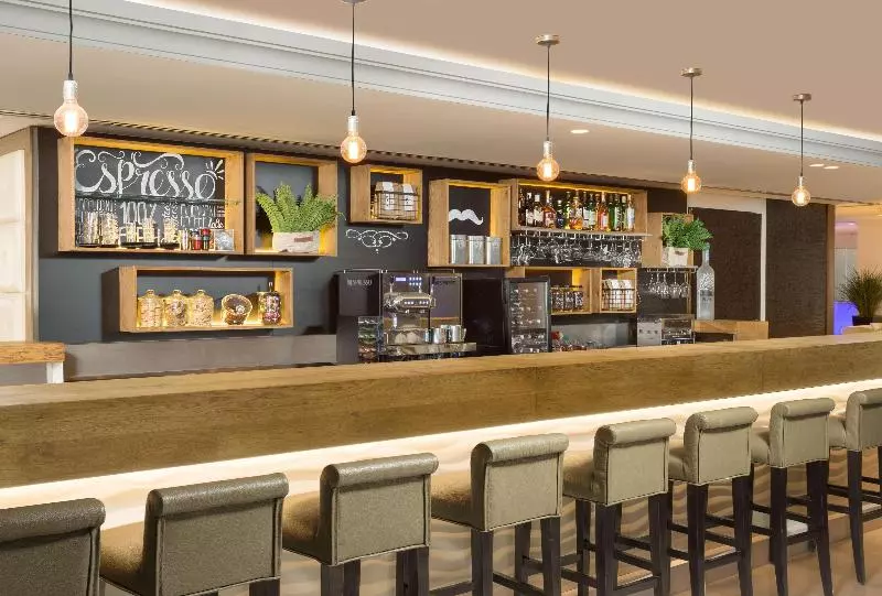 Carlton Tel Aviv Hotel – Luxury On The Beach