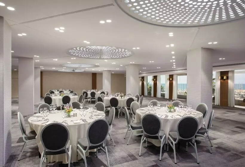 Carlton Tel Aviv Hotel – Luxury On The Beach